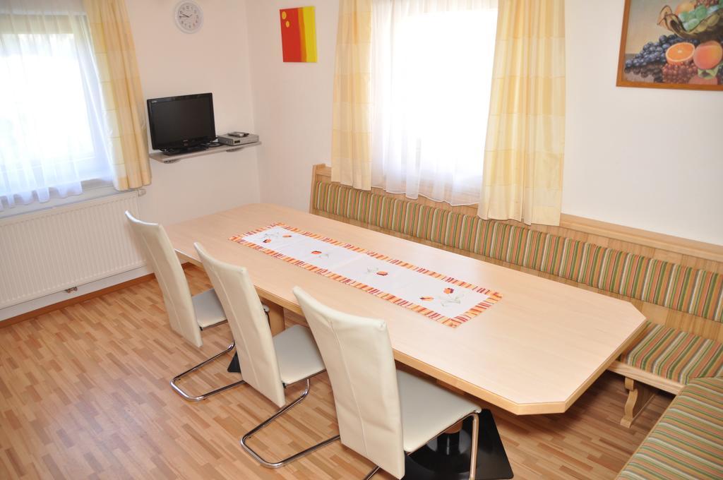 Floerl Apartment Zell am Ziller Ngoại thất bức ảnh