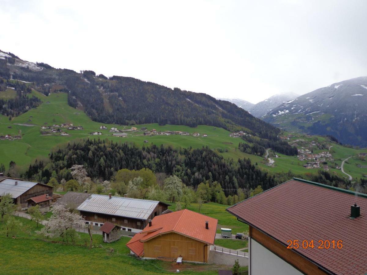 Floerl Apartment Zell am Ziller Ngoại thất bức ảnh